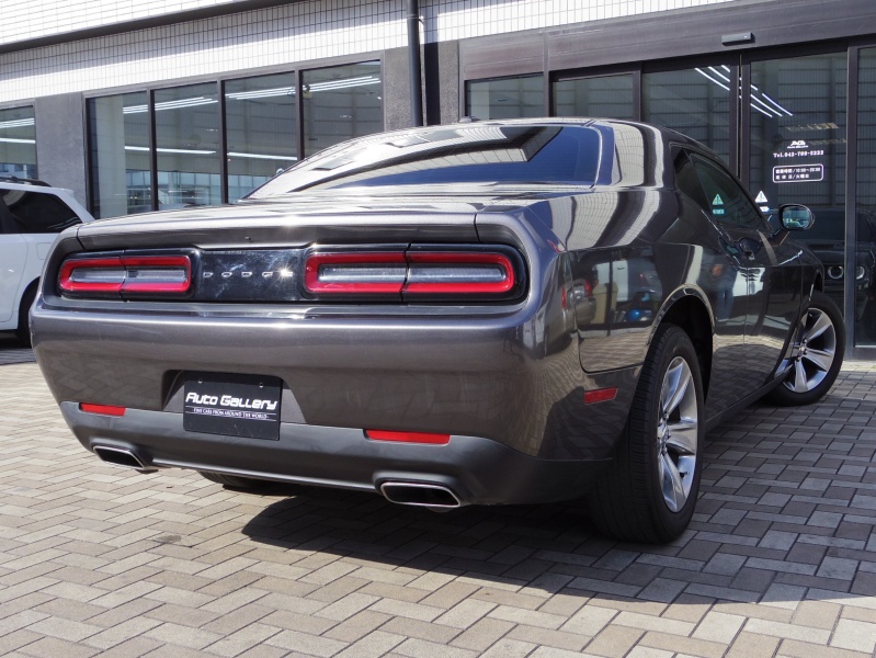 ダッジチャージャーv6 ダッジ チャレンジャー SXT V6 3.6L ブラクレザーシート 後期モデル