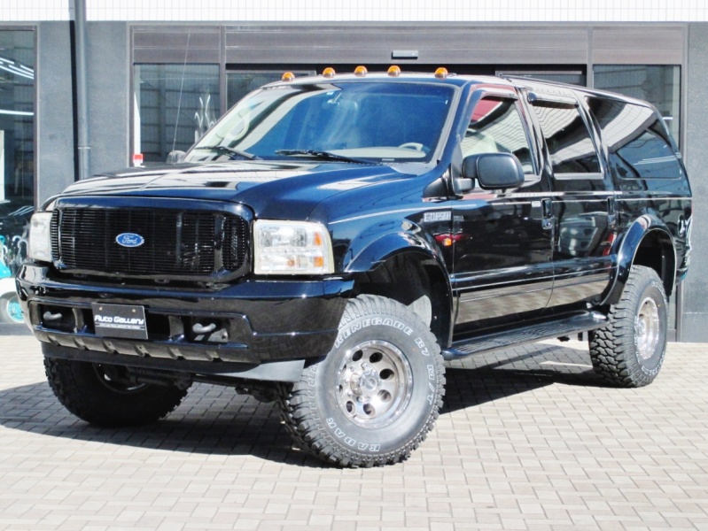 フォード エクスカージョン リミテッド 4WD リフトアップ マッドタイヤ