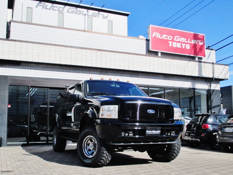 フォード エクスカージョン リミテッド 4WD リフトアップ マッドタイヤ