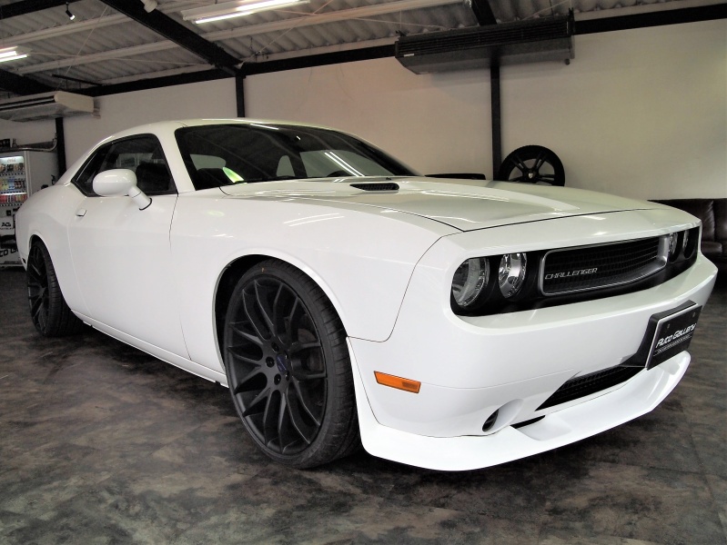ダッジ チャレンジャー SXT 3.6L GIOVANNA22インチ ローダウン