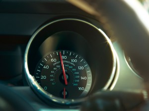 s550_gallery_804x510_speedometer