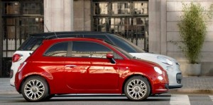 新車FIAT500Lが続々と。。