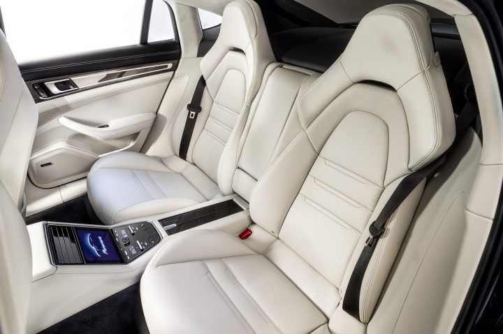 2017-Porsche-Panamera-rear-interior-seats