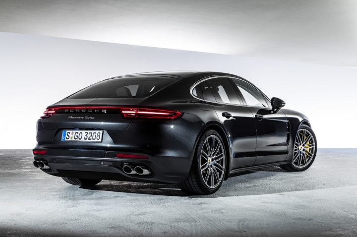 2017-Porsche-Panamera-rear-three-quarter