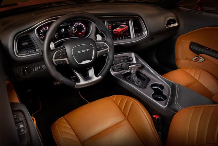 interior-top-left_jpg_pagespeed_ce_KBdpbwby1E